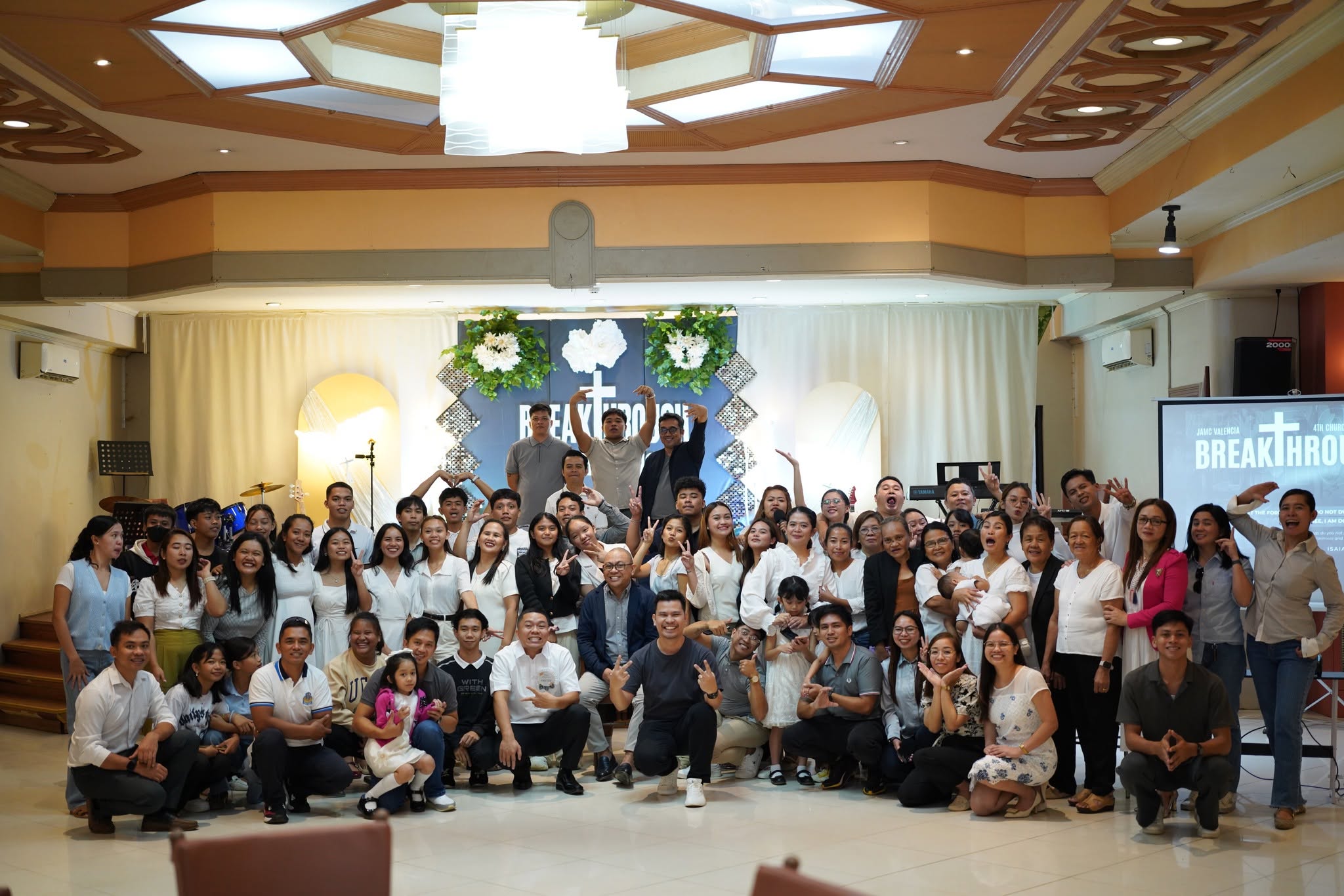 JAMC Valencia congregation gathered in worship